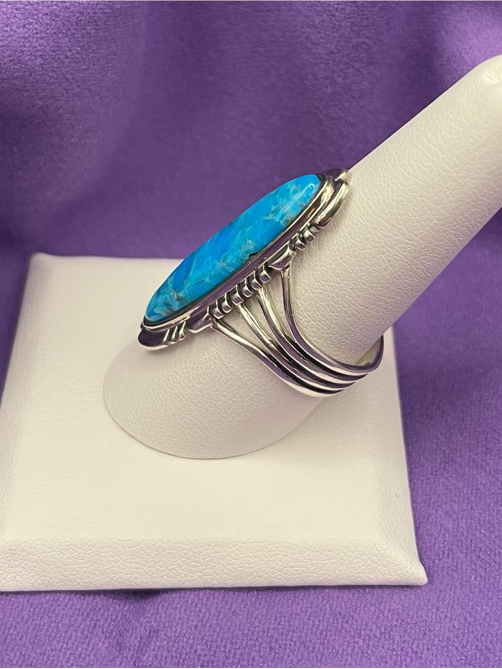 Vtg 8.11 g .925 SS turquoise ring size 9, approximately 30 mm x 7 mm - Picture 5 of 6